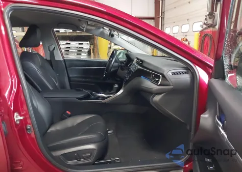 2020 Toyota Camry Xle Hybrid из США, поврежденный, VIN 4T1F31AK7LU526108